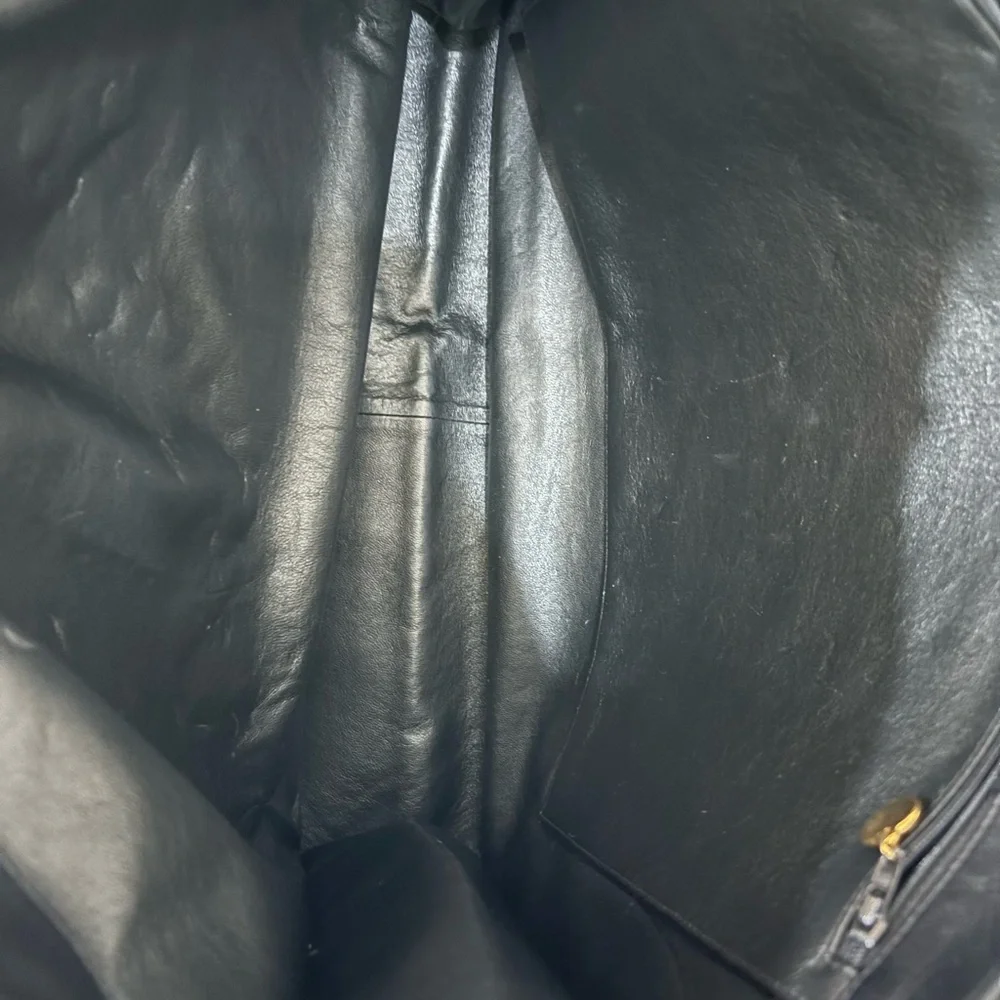 Vintage Chanel!!! Buy this Authentic CHANEL large lambskin shopping tote - Picture 11 of 16